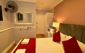 Classic Hyde Park Hotel